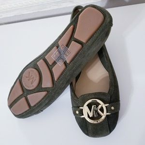 michael kors flats olive